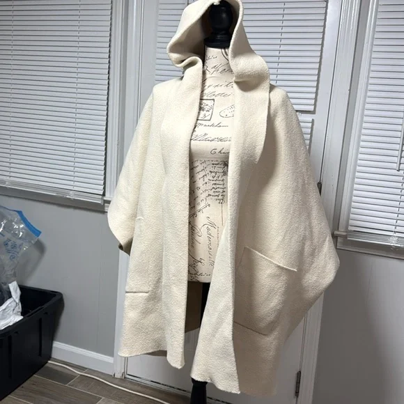 All I Need Cozy Hooded Kimono - Picture 6 of 7